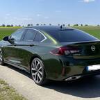 Insignia B Grand Sport GSi in Olea Green 2